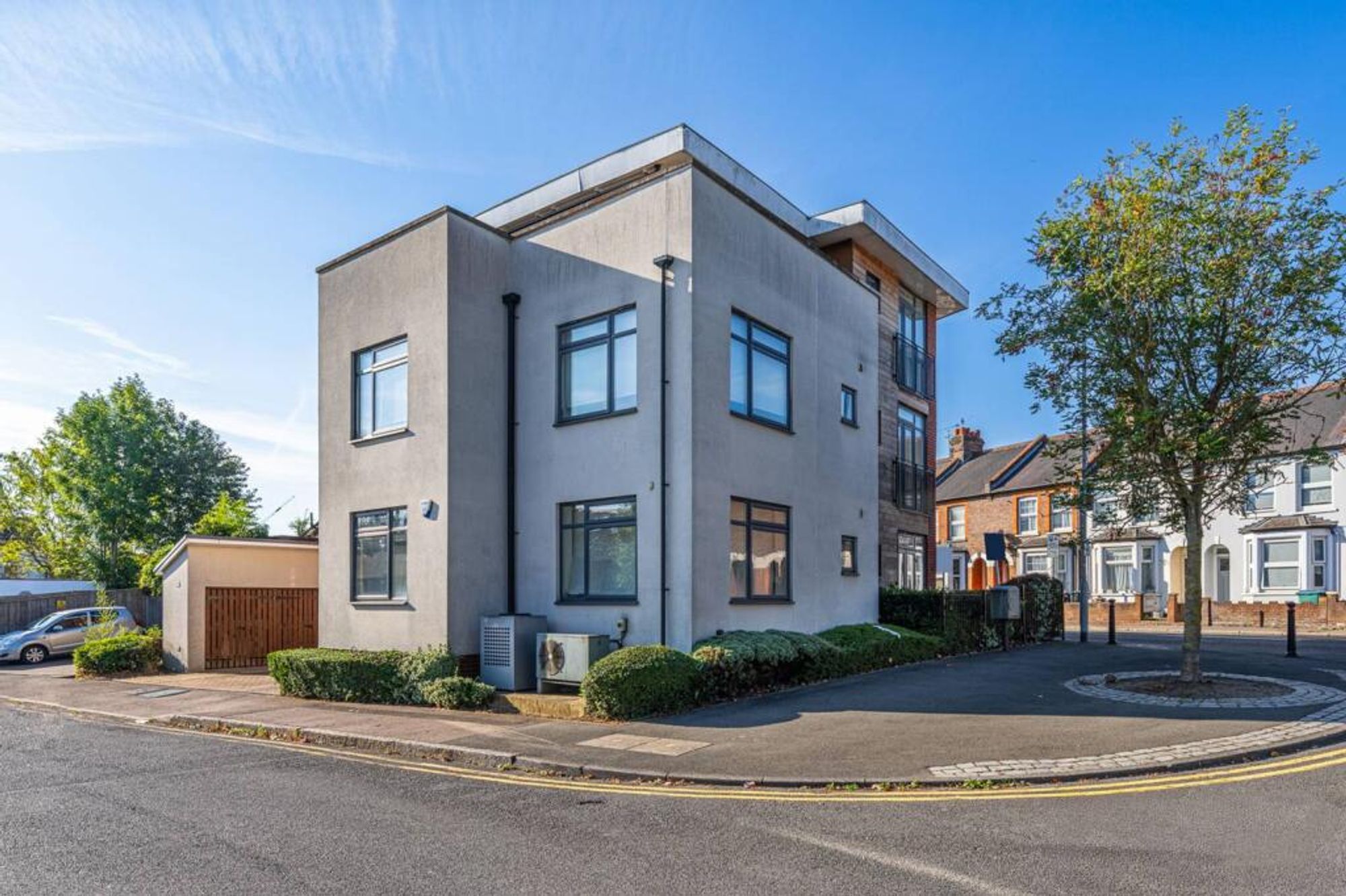 1 bedroom Flat share For Sale