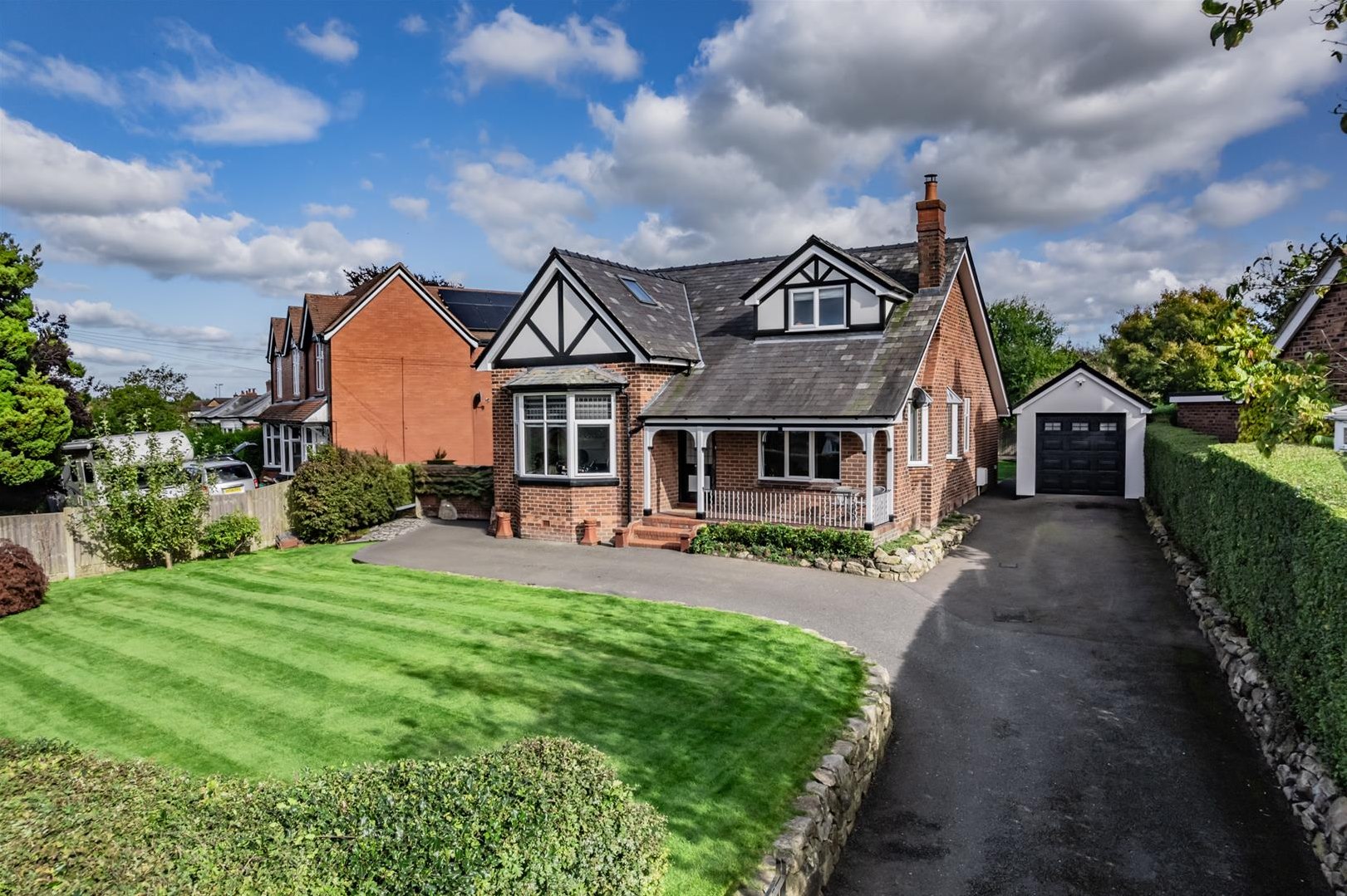 4 bedroom Property Under Offer