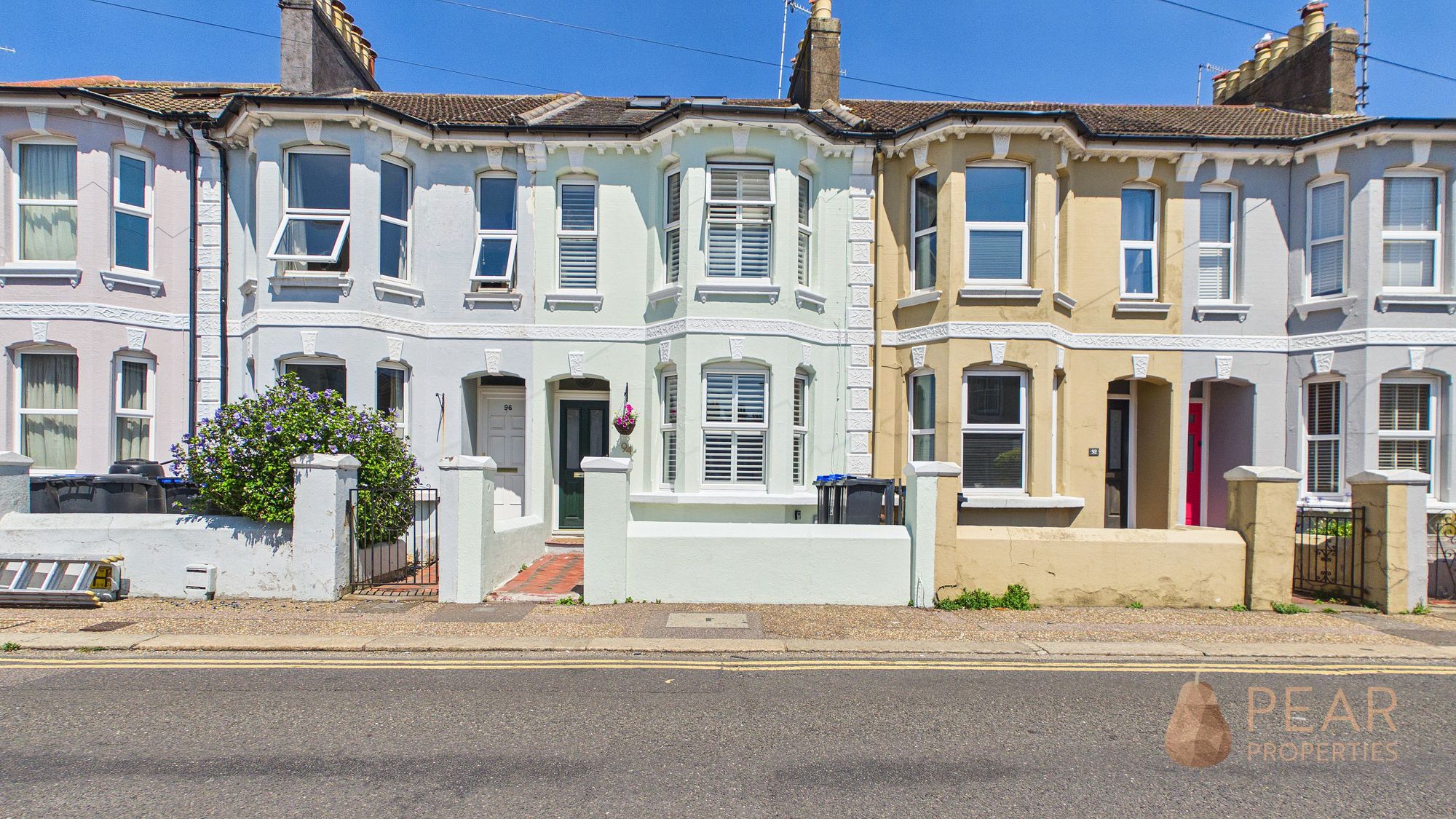 4 bedroom Terraced House For Sale