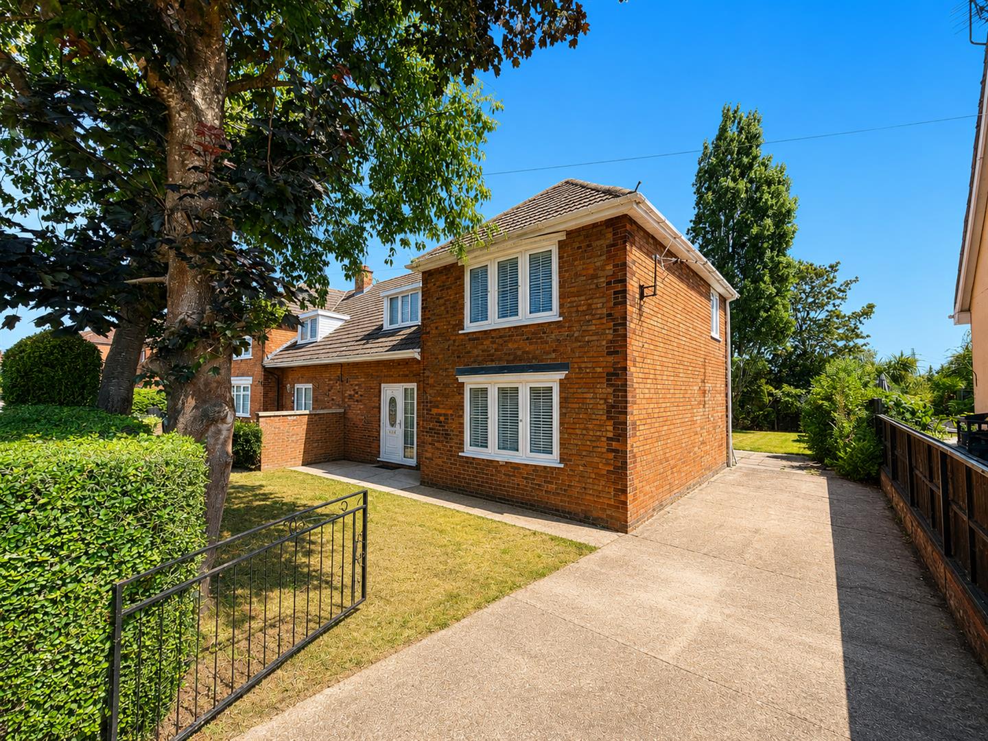 4 bedroom Semi-detached house Under Offer