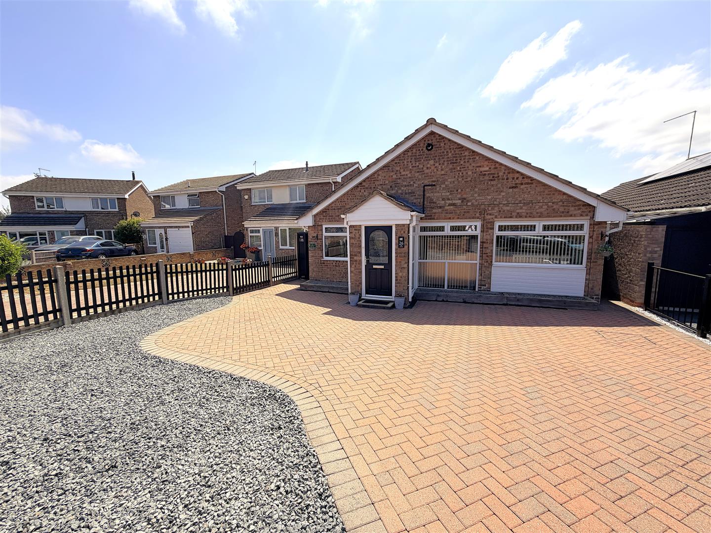 3 bedroom Detached bungalow For Sale