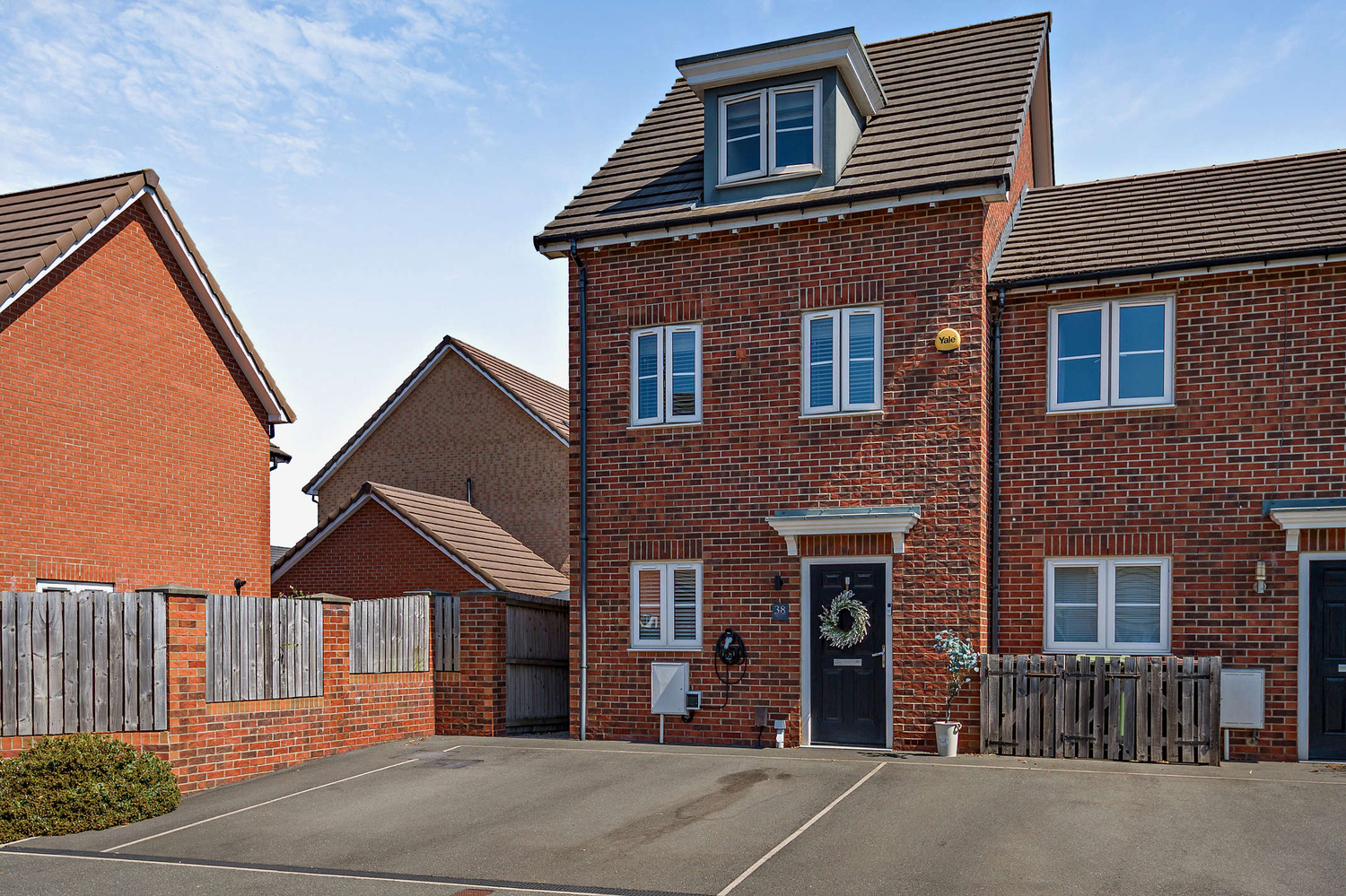3 bedroom Terraced House Under Offer