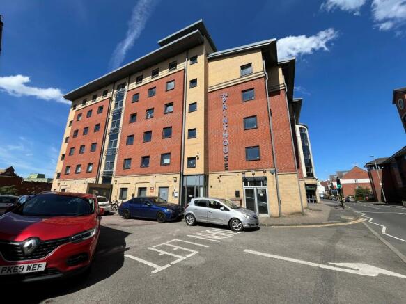 1 bedroom Flat For Sale