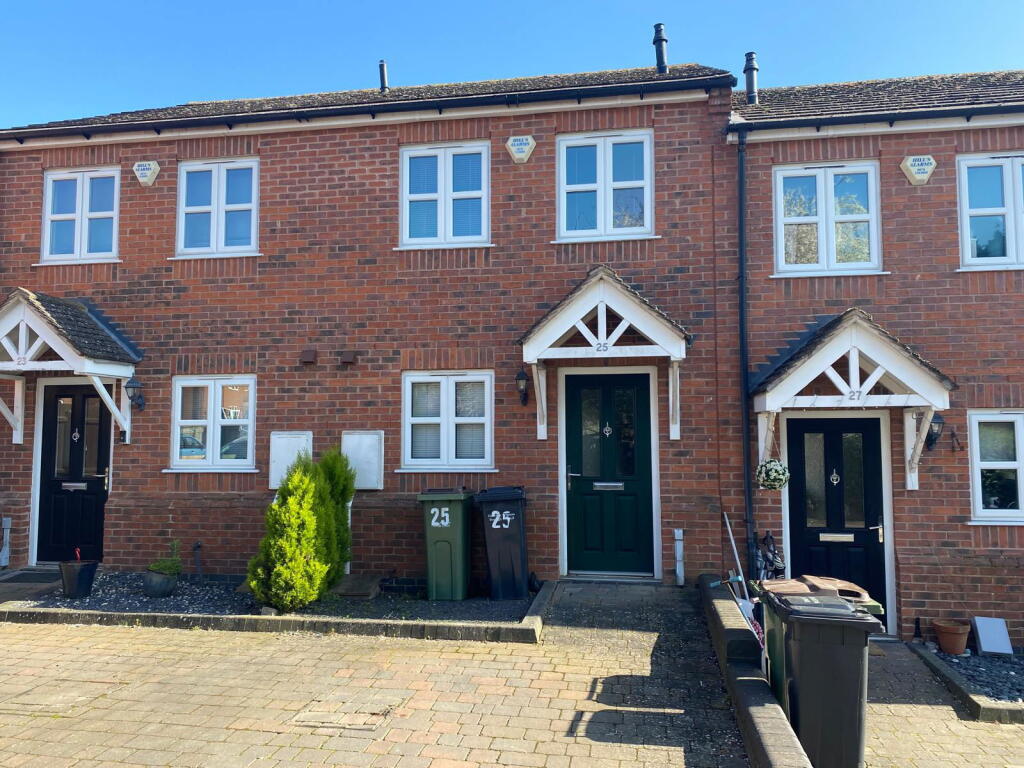 2 bedroom Town house For Sale