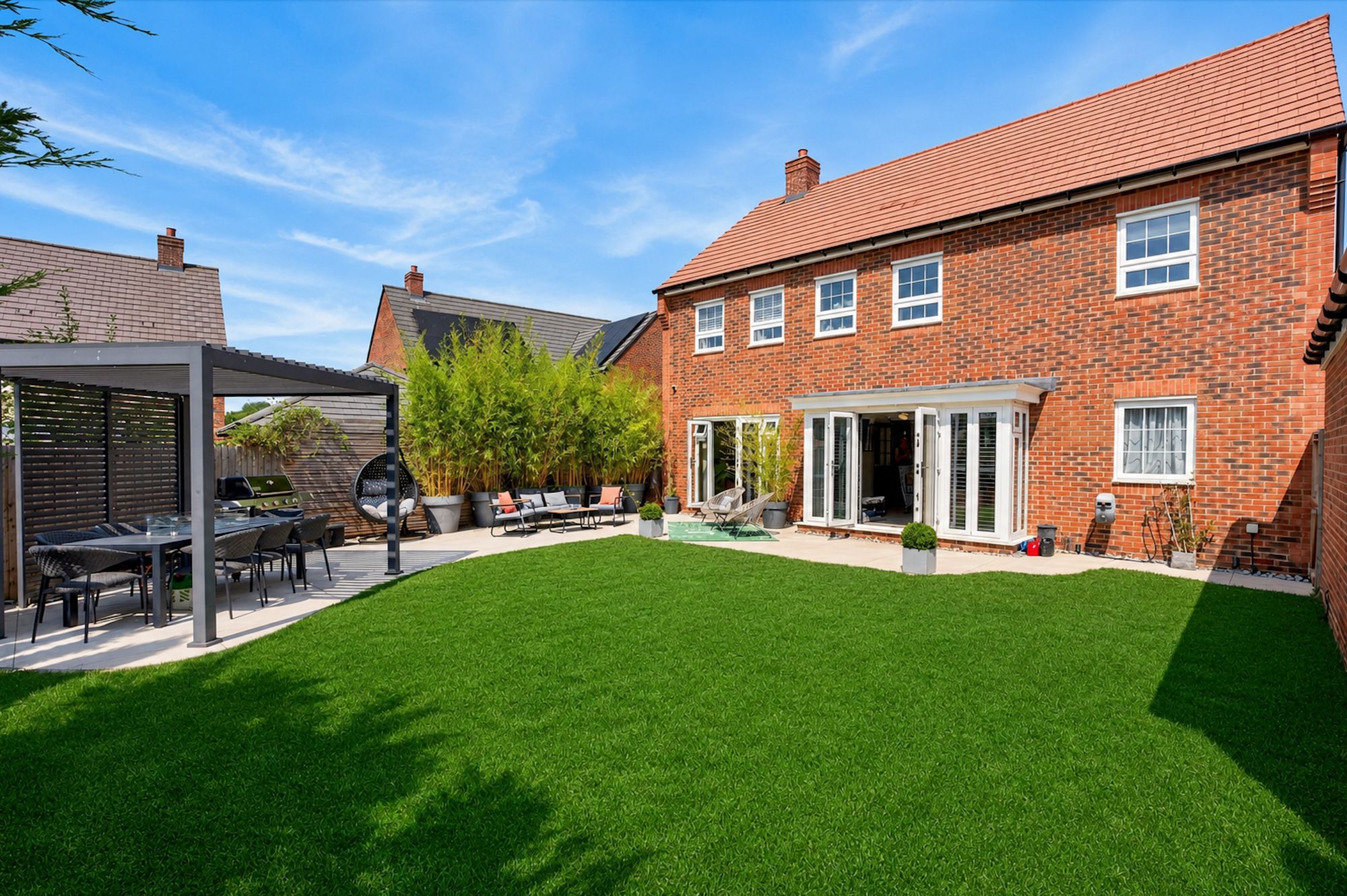 5 bedroom Detached house For Sale