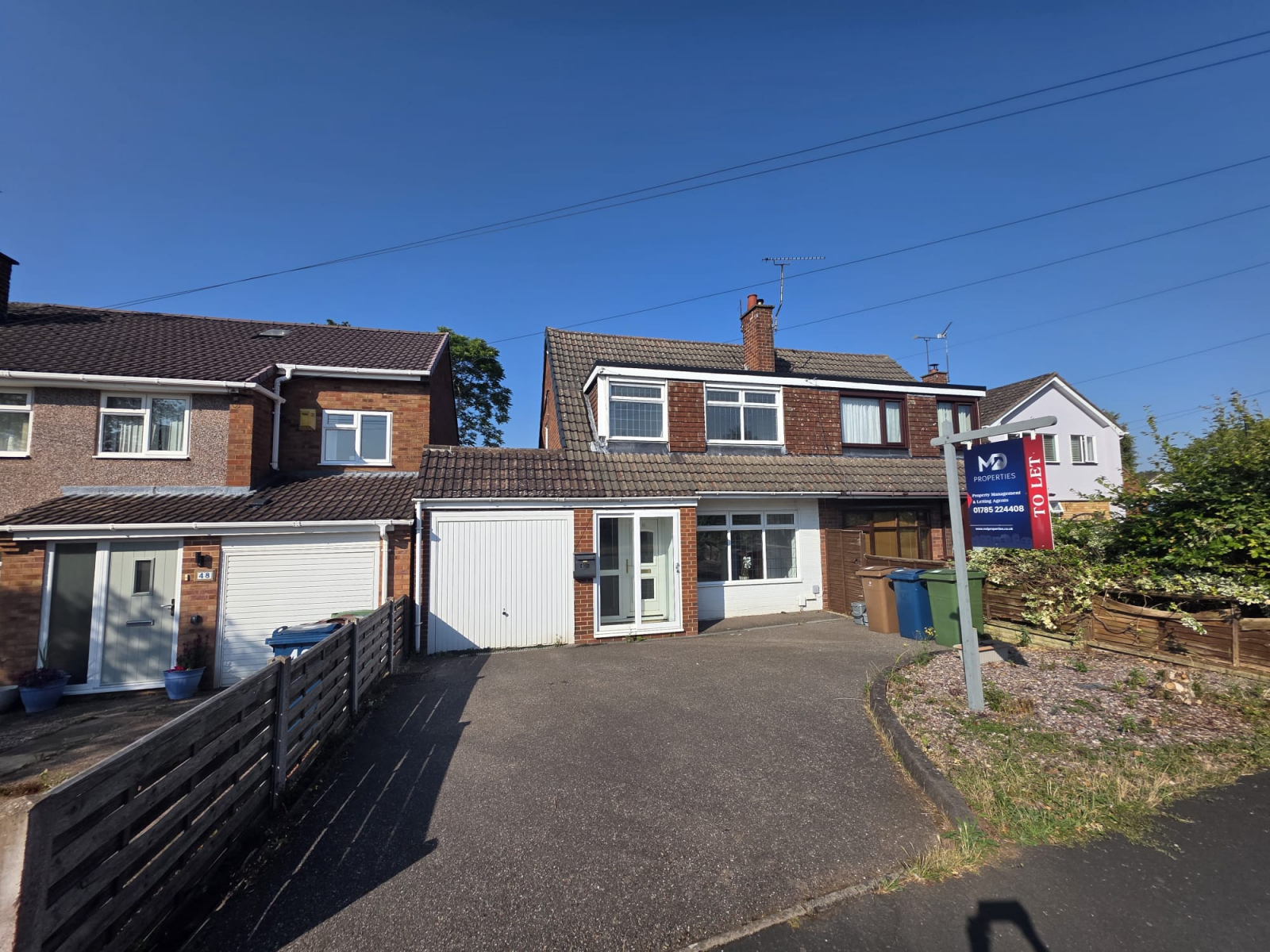 3 bedroom Semi-detached house To Let