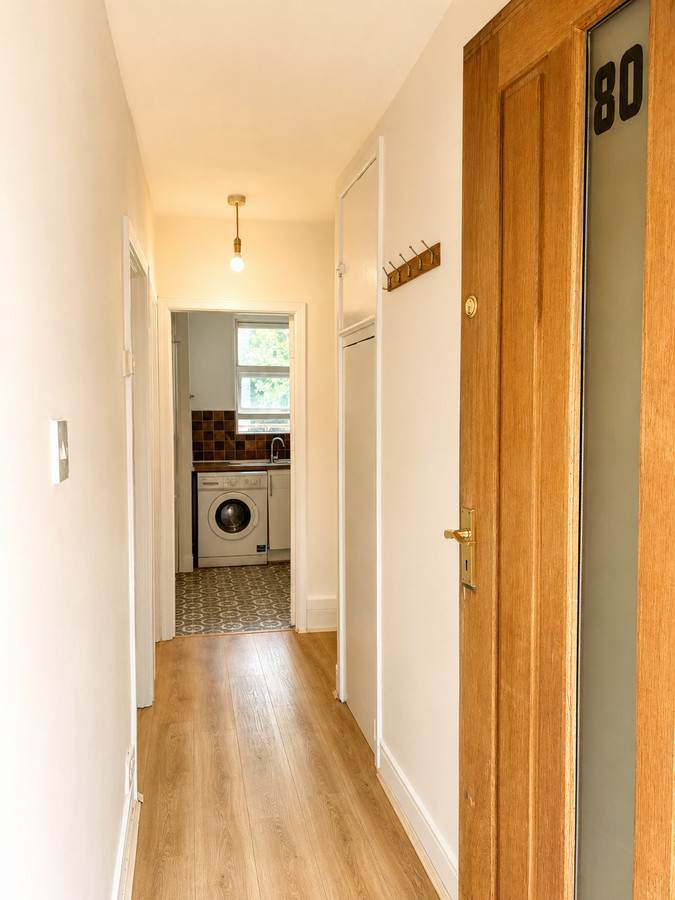 3 bedroom Apartment To Let
