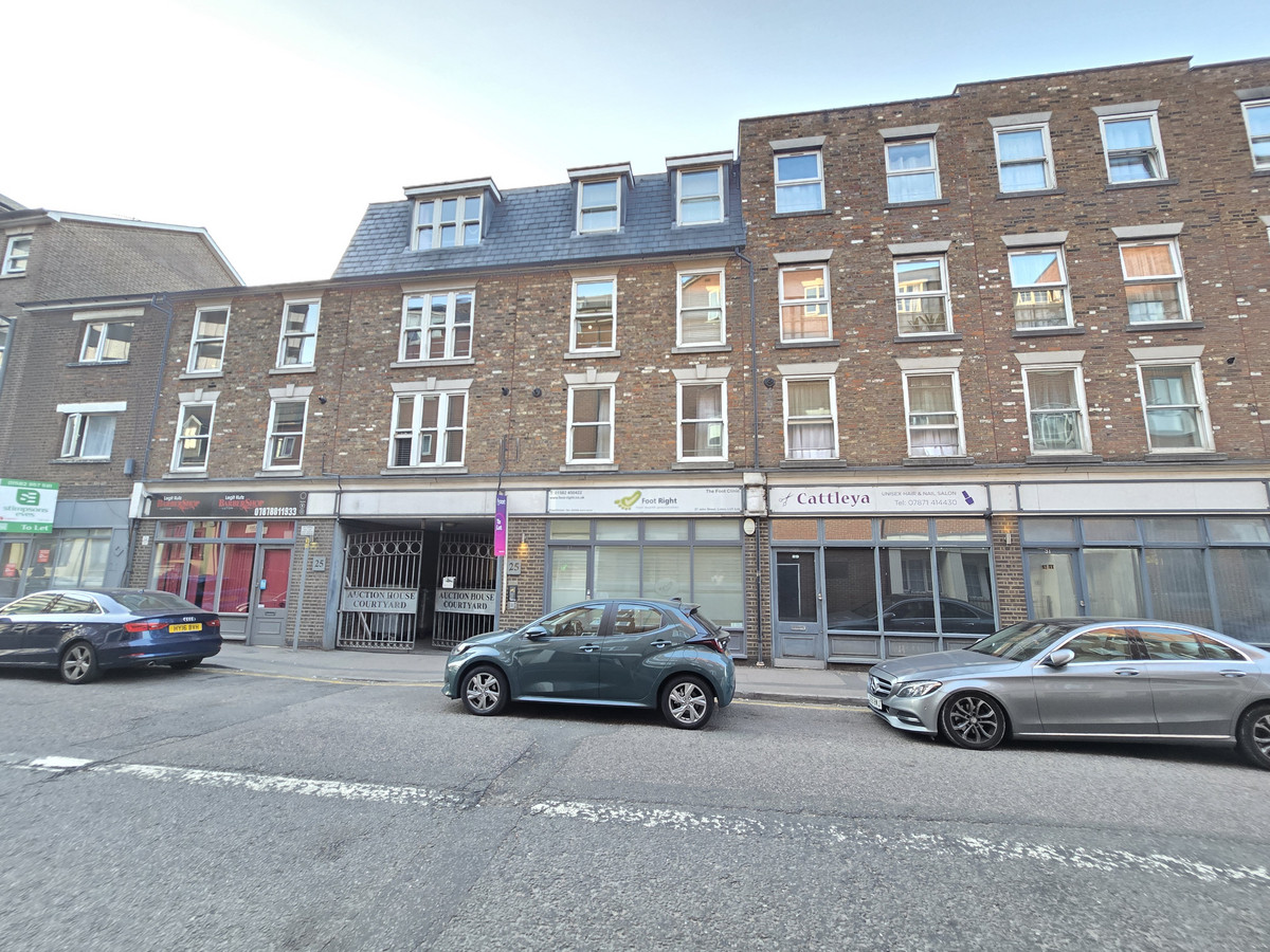 2 bedroom Apartment To Let