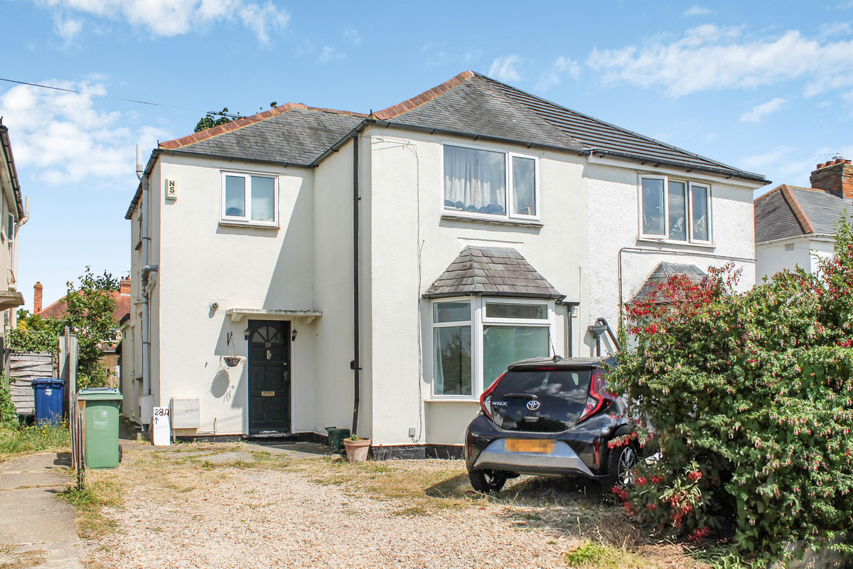 1 bedroom Maisonette To Let