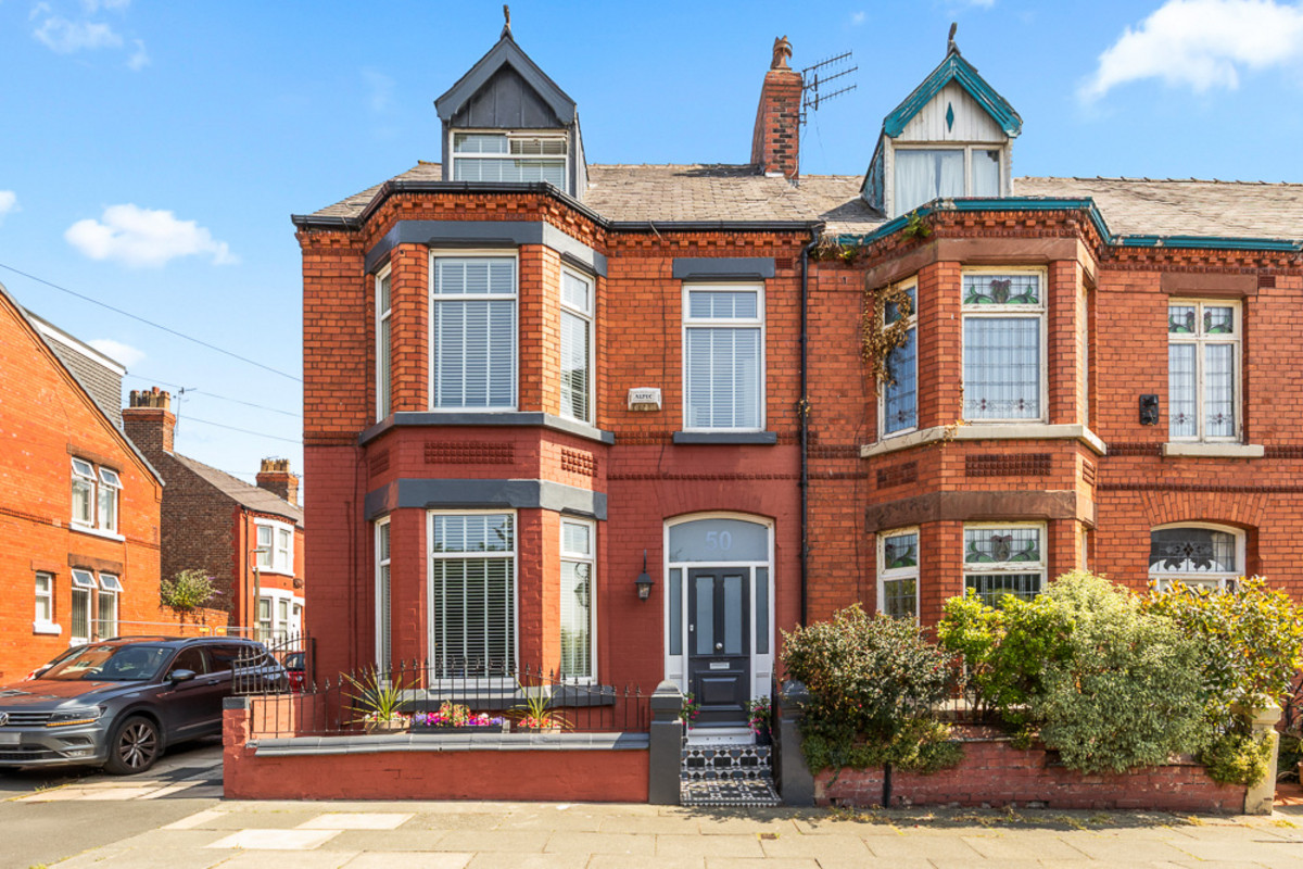 4 bedroom Character Property For Sale