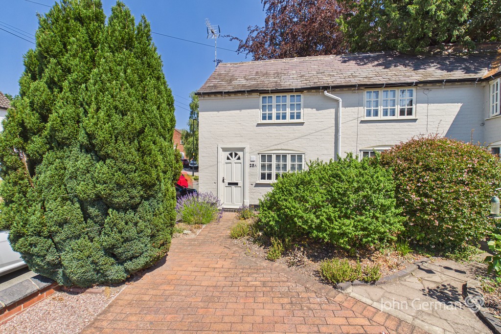2 bedroom Semi-detached house For Sale