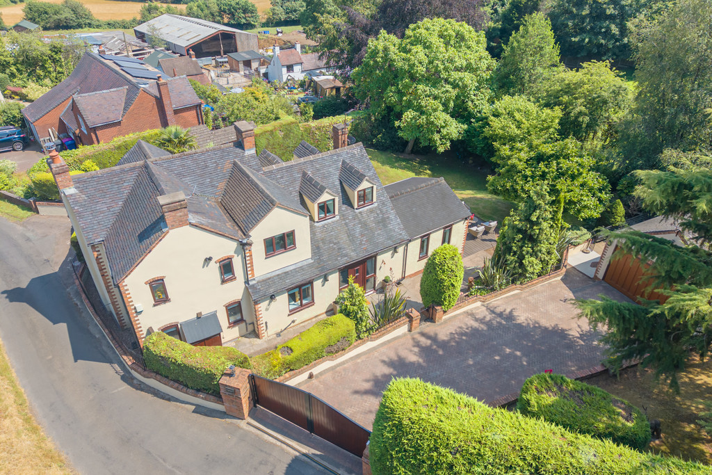 4 bedroom Property For Sale
