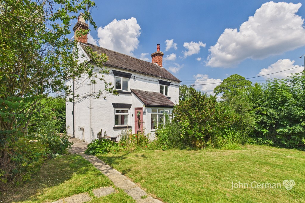 2 bedroom Cottage For Sale