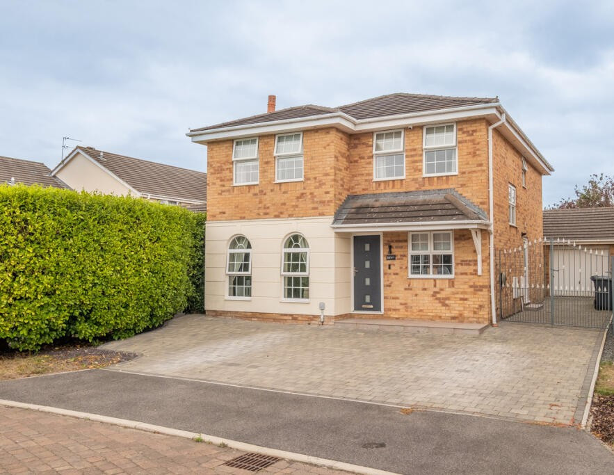 4 bedroom Detached house For Sale