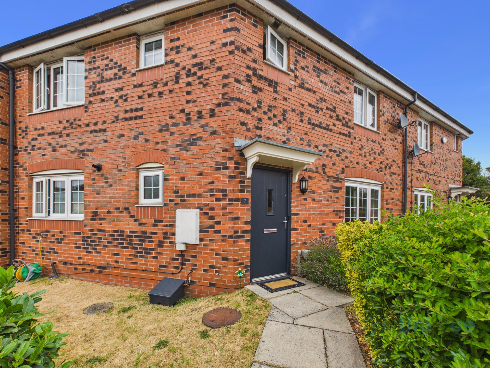 3 bedroom Terraced House To Let