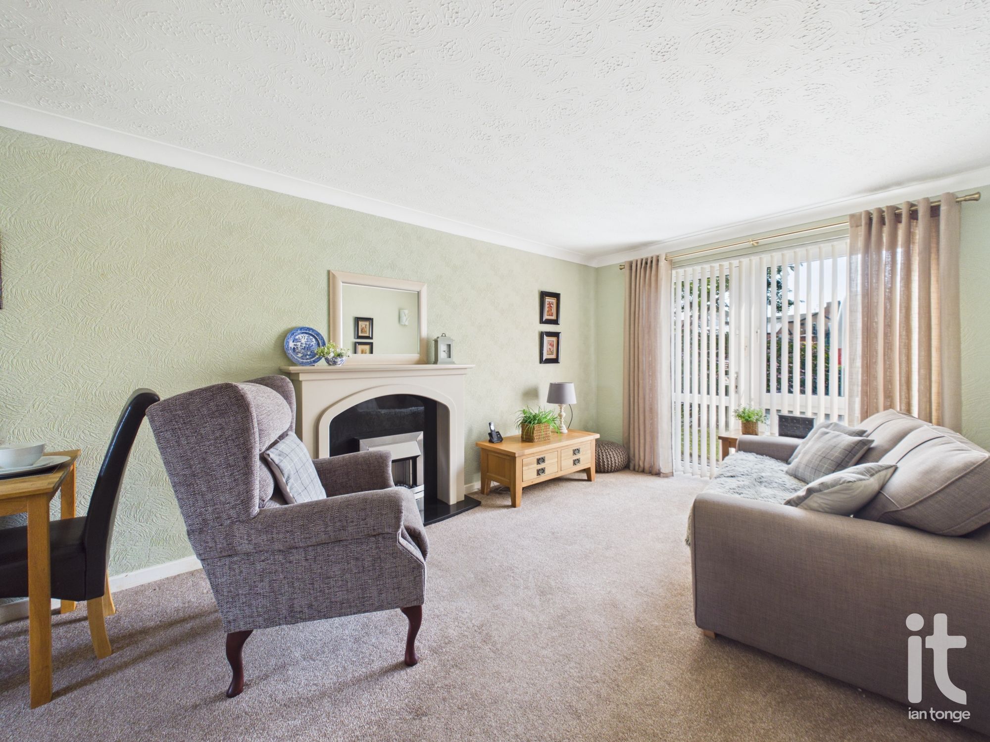 1 bedroom Flat For Sale