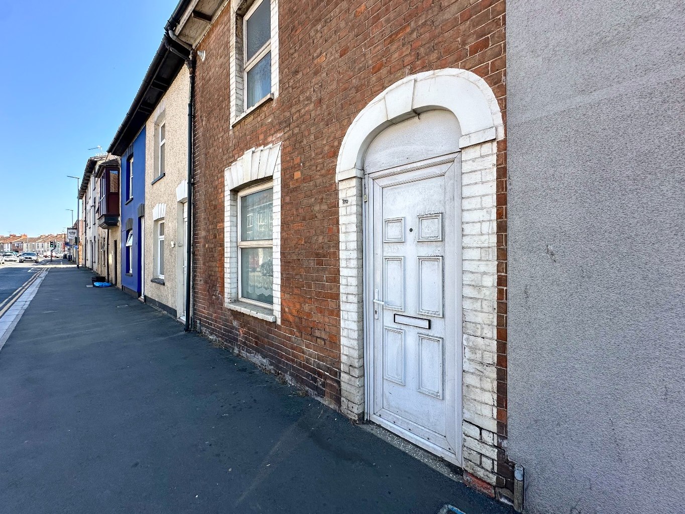 2 bedroom Property Let