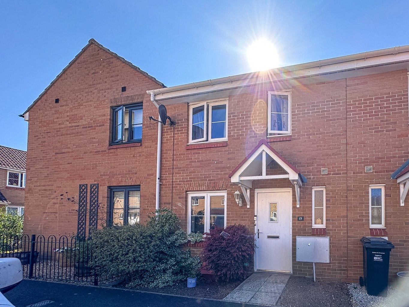 3 bedroom Terraced House To Let