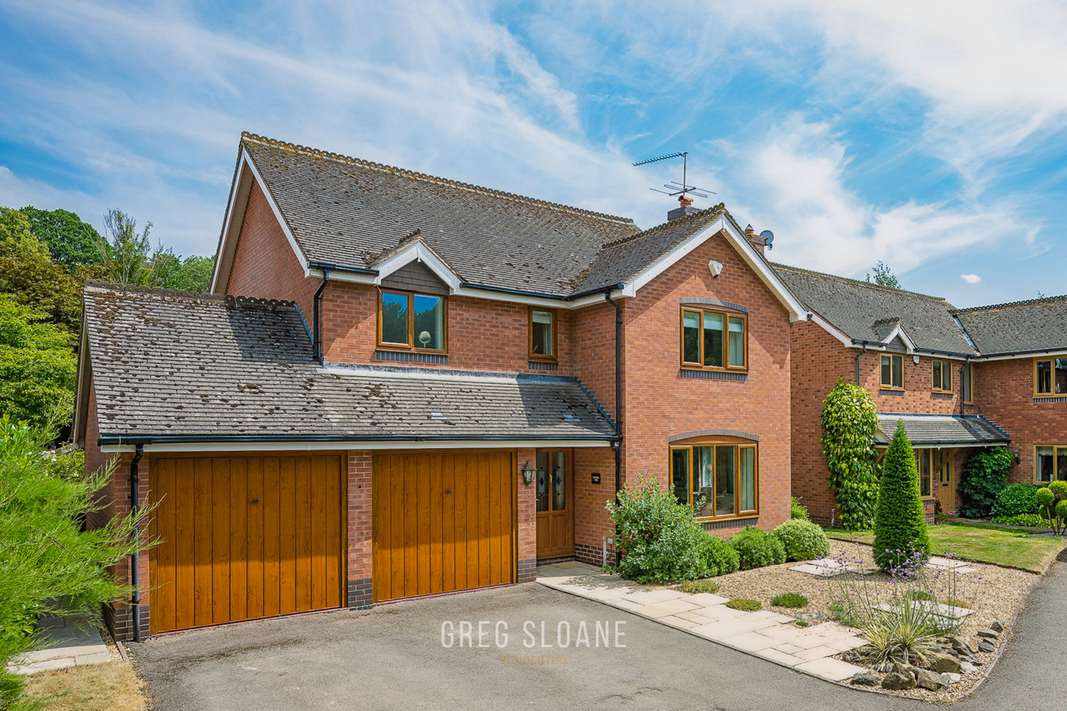 4 bedroom Detached house Under Offer