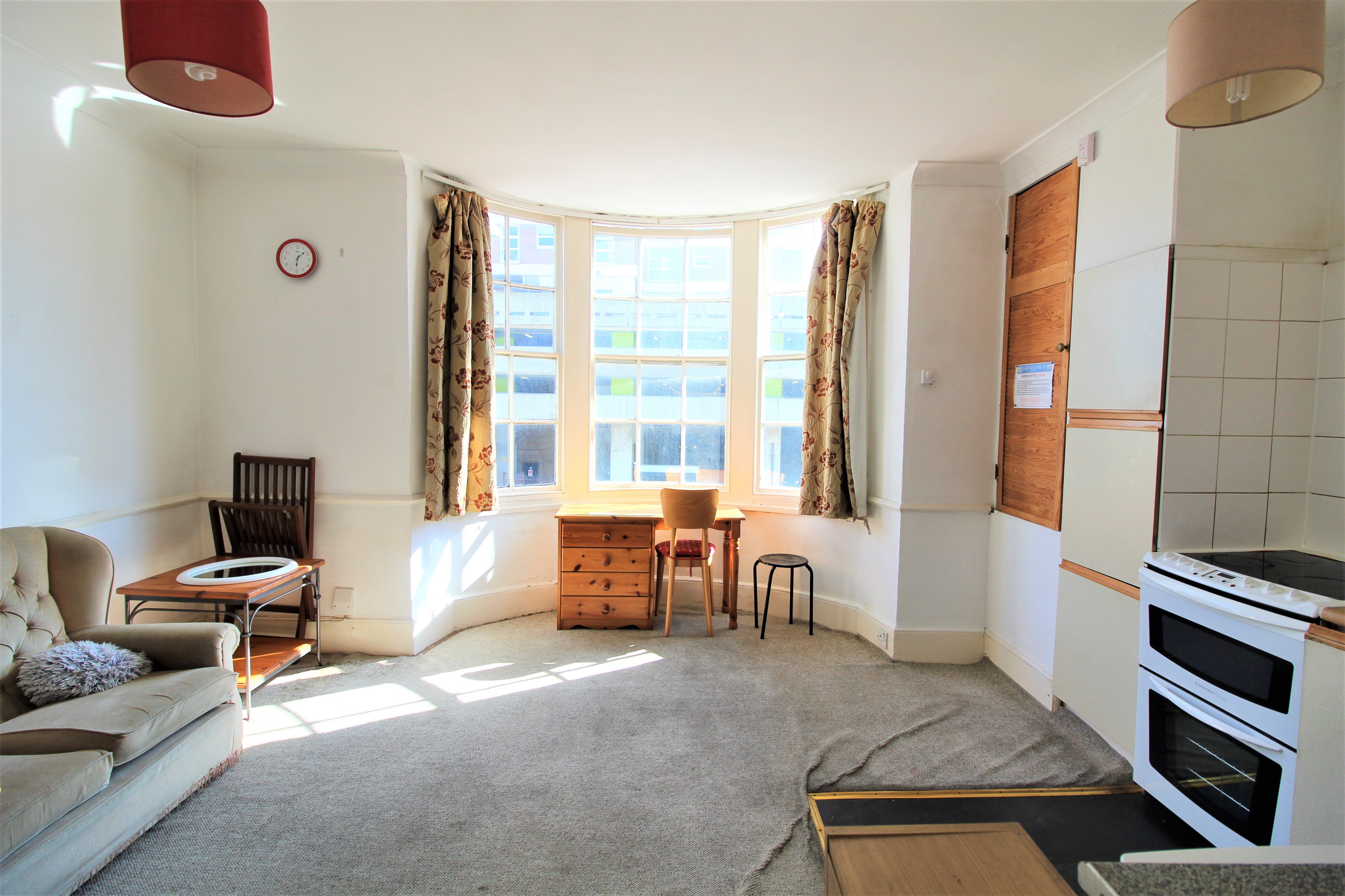 1 bedroom Flat To Let