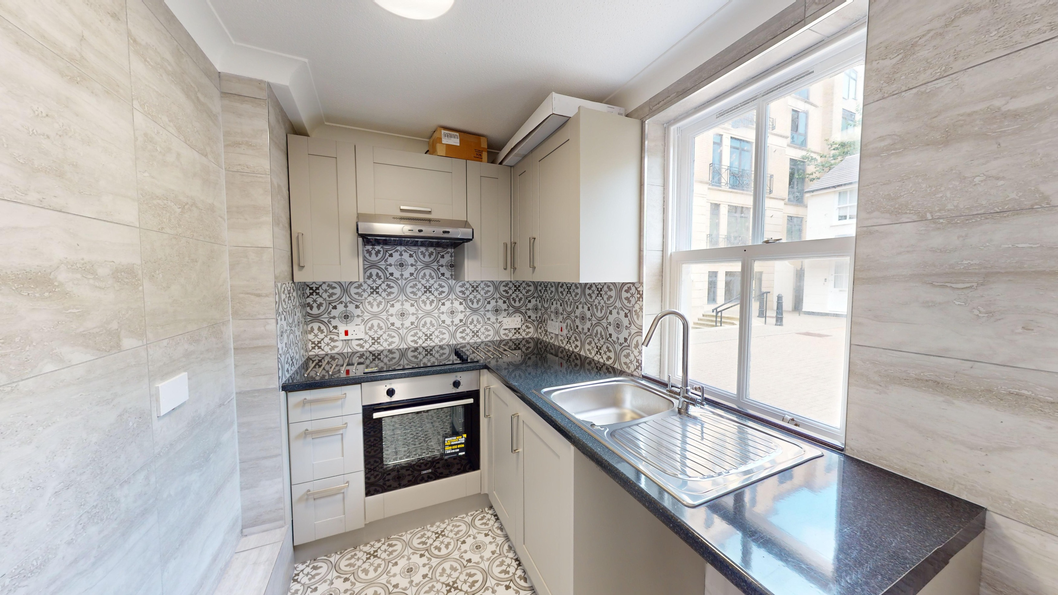  Flat To Let