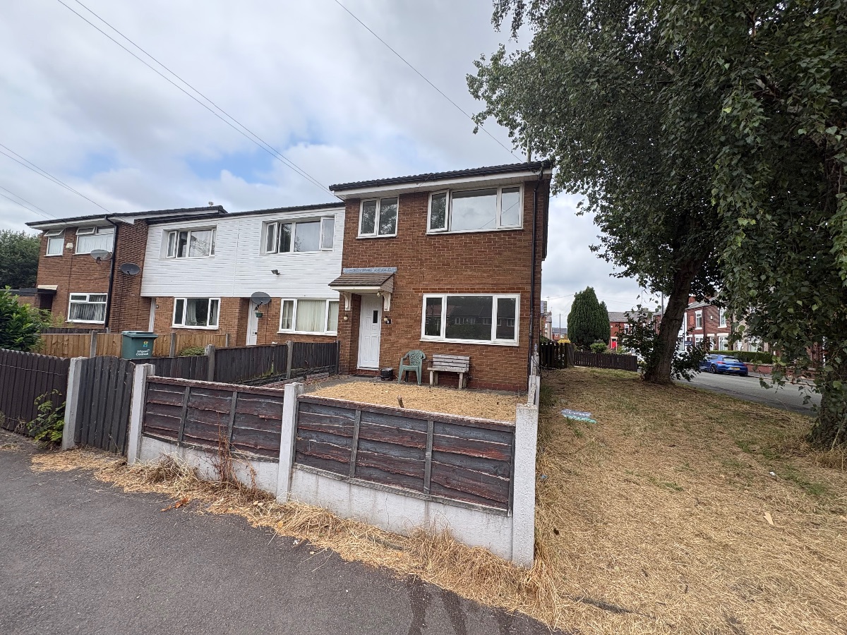 3 bedroom Town house To Let