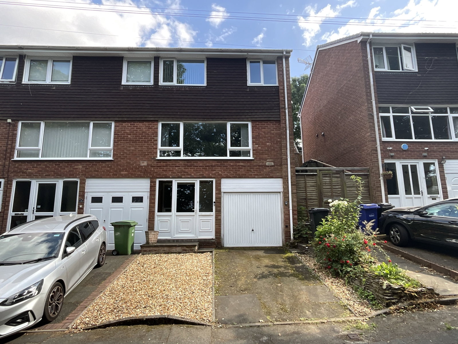 3 bedroom Town house For Sale