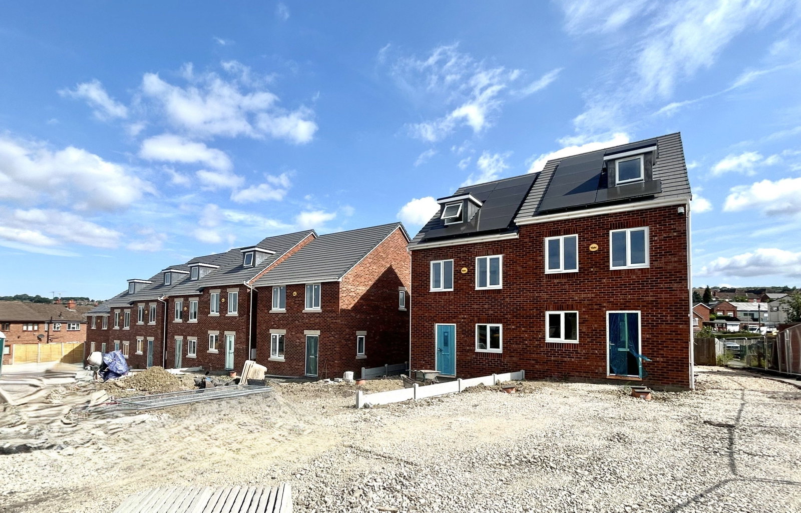 3 bedroom Semi-detached house For Sale