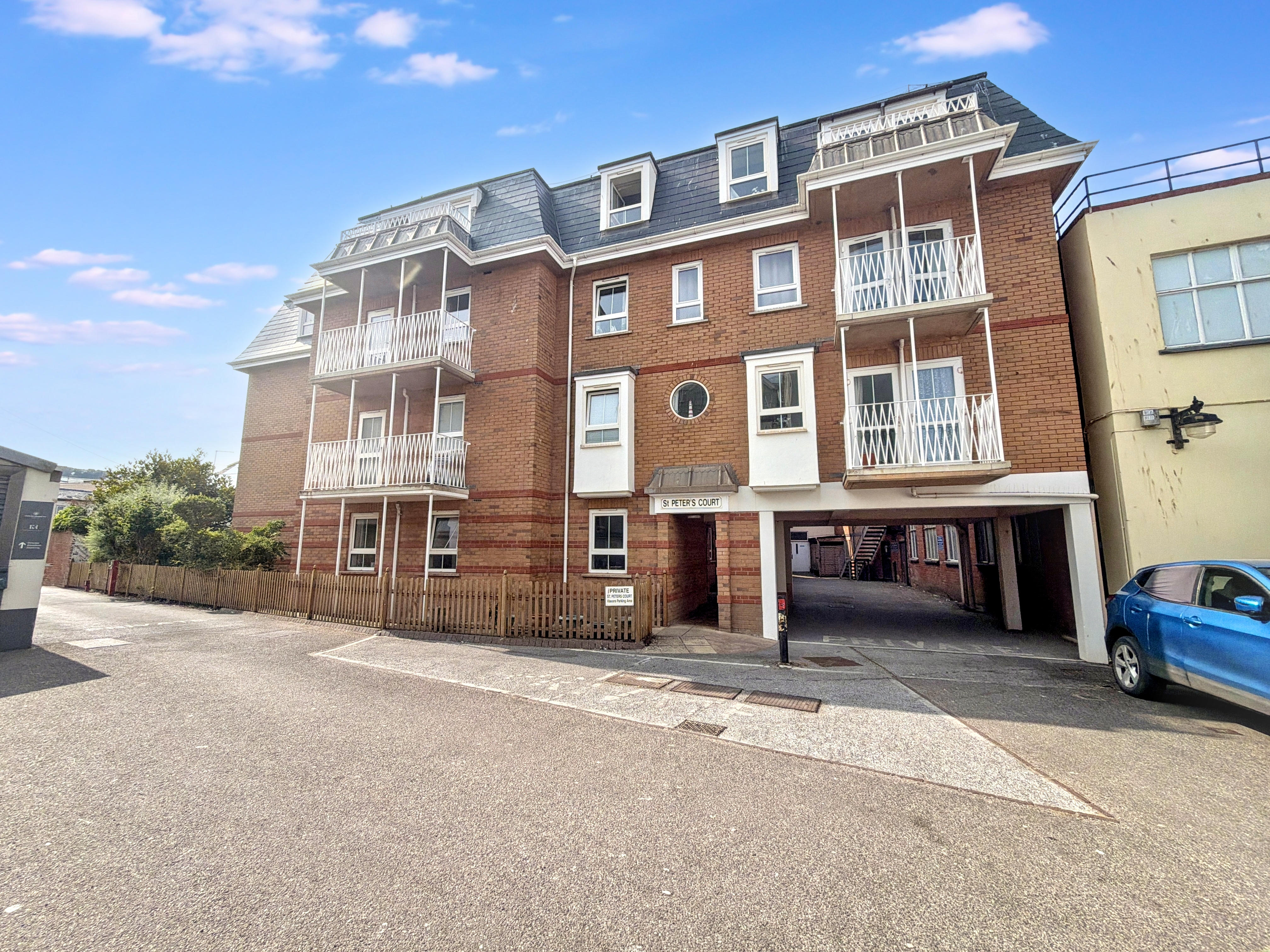 2 bedroom Apartment For Sale