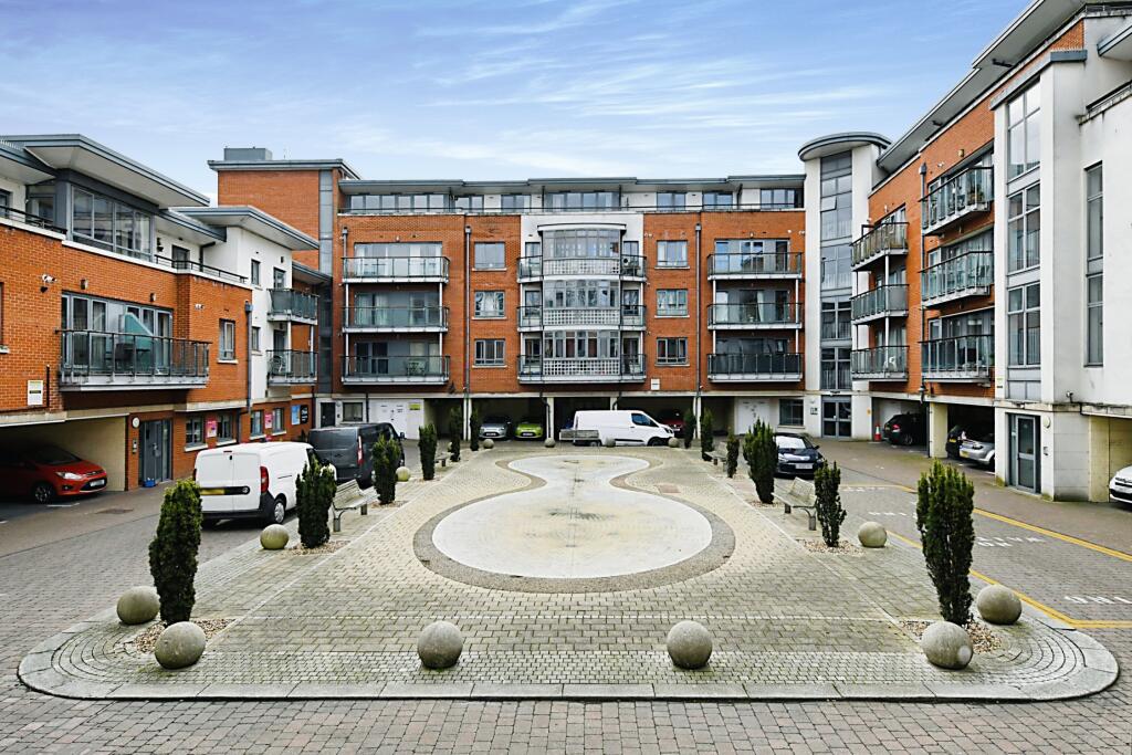 1 bedroom Apartment For Sale