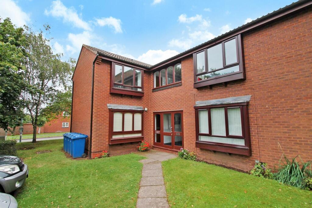 1 bedroom Apartment For Sale
