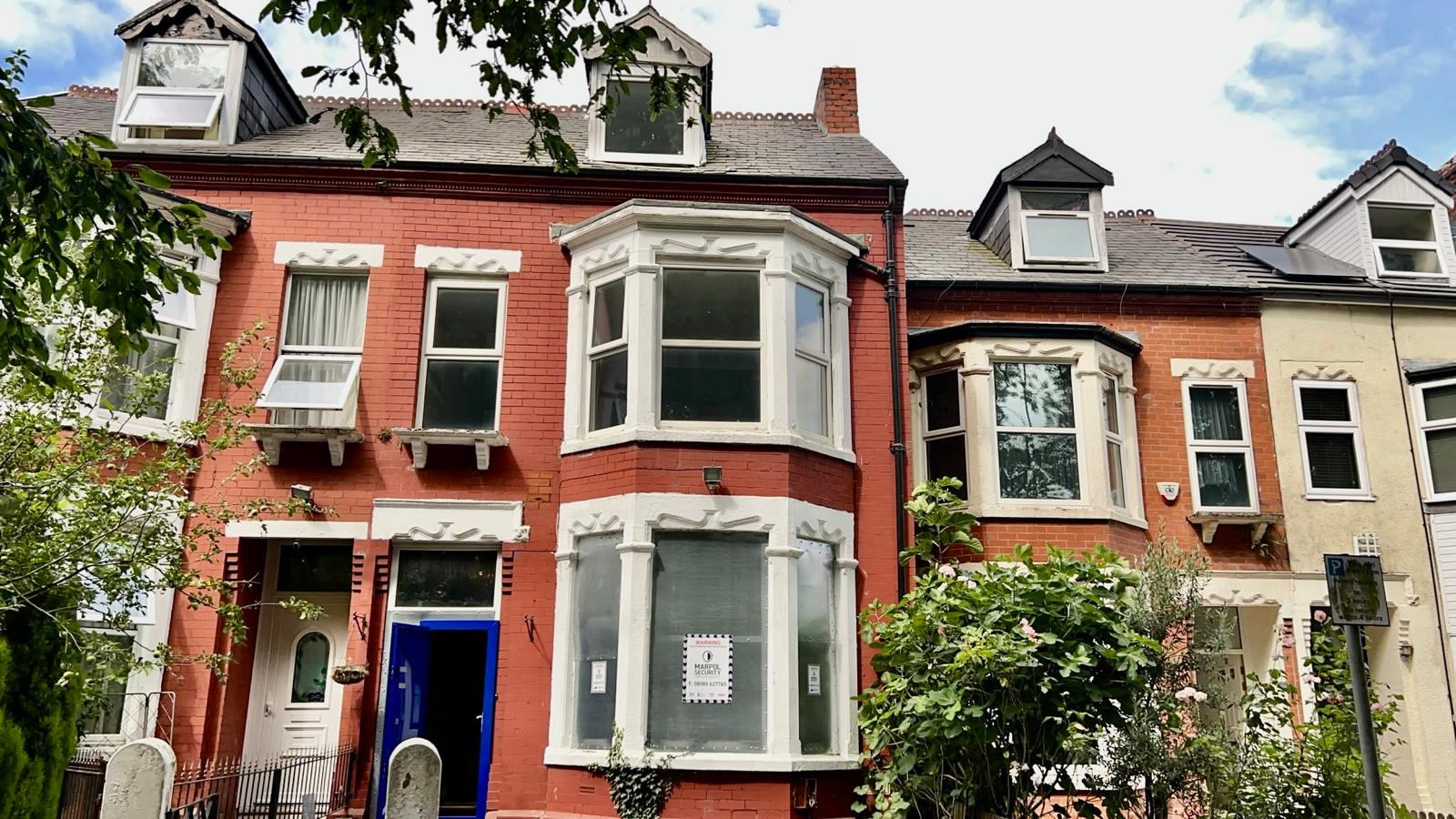 4 bedroom Terraced House For Sale