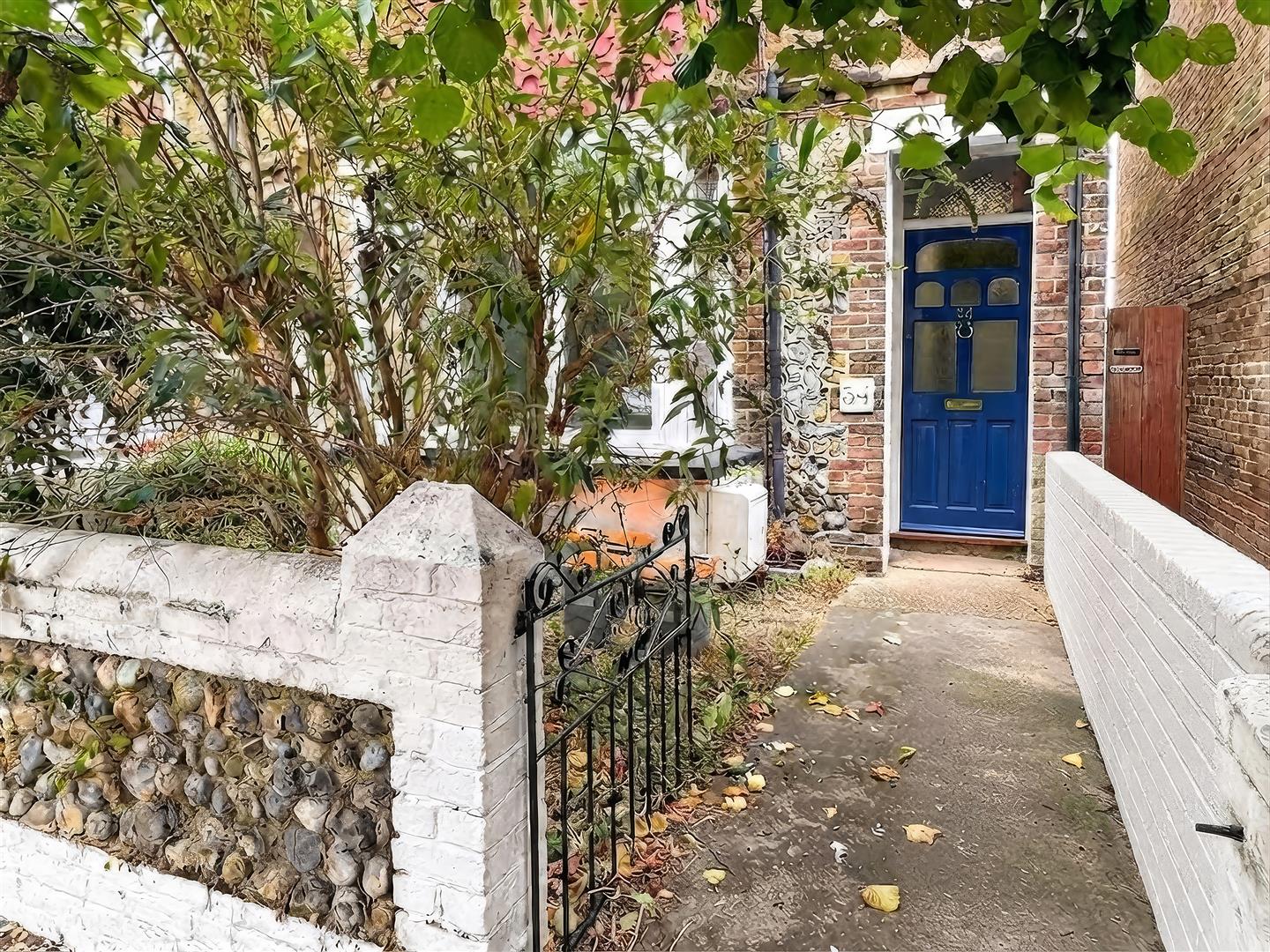  Flat For Sale