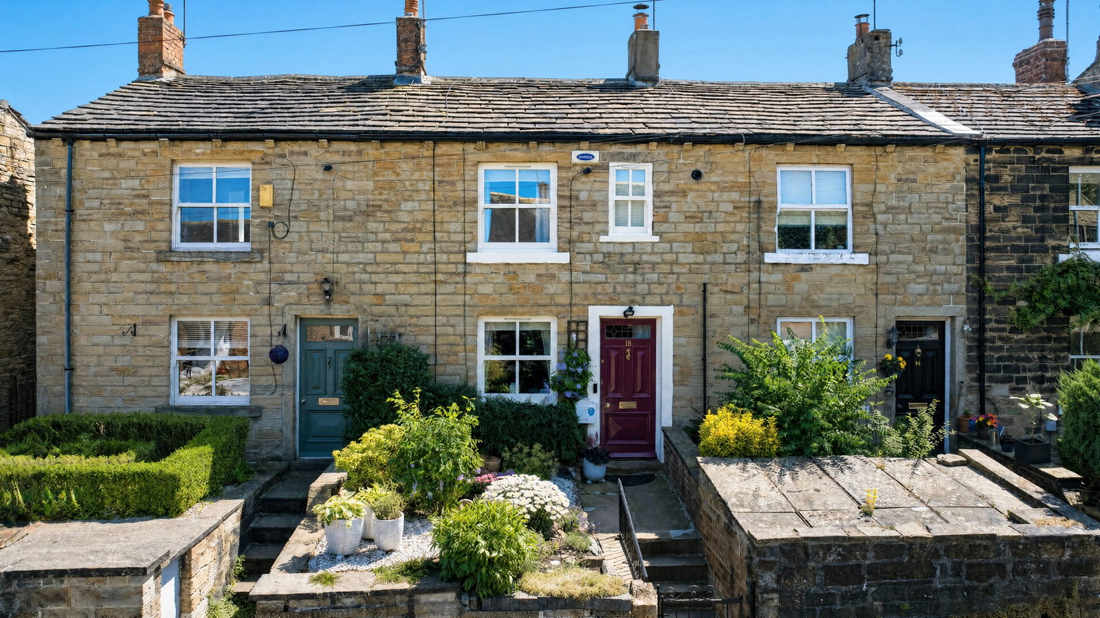 2 bedroom Terraced House Under Offer