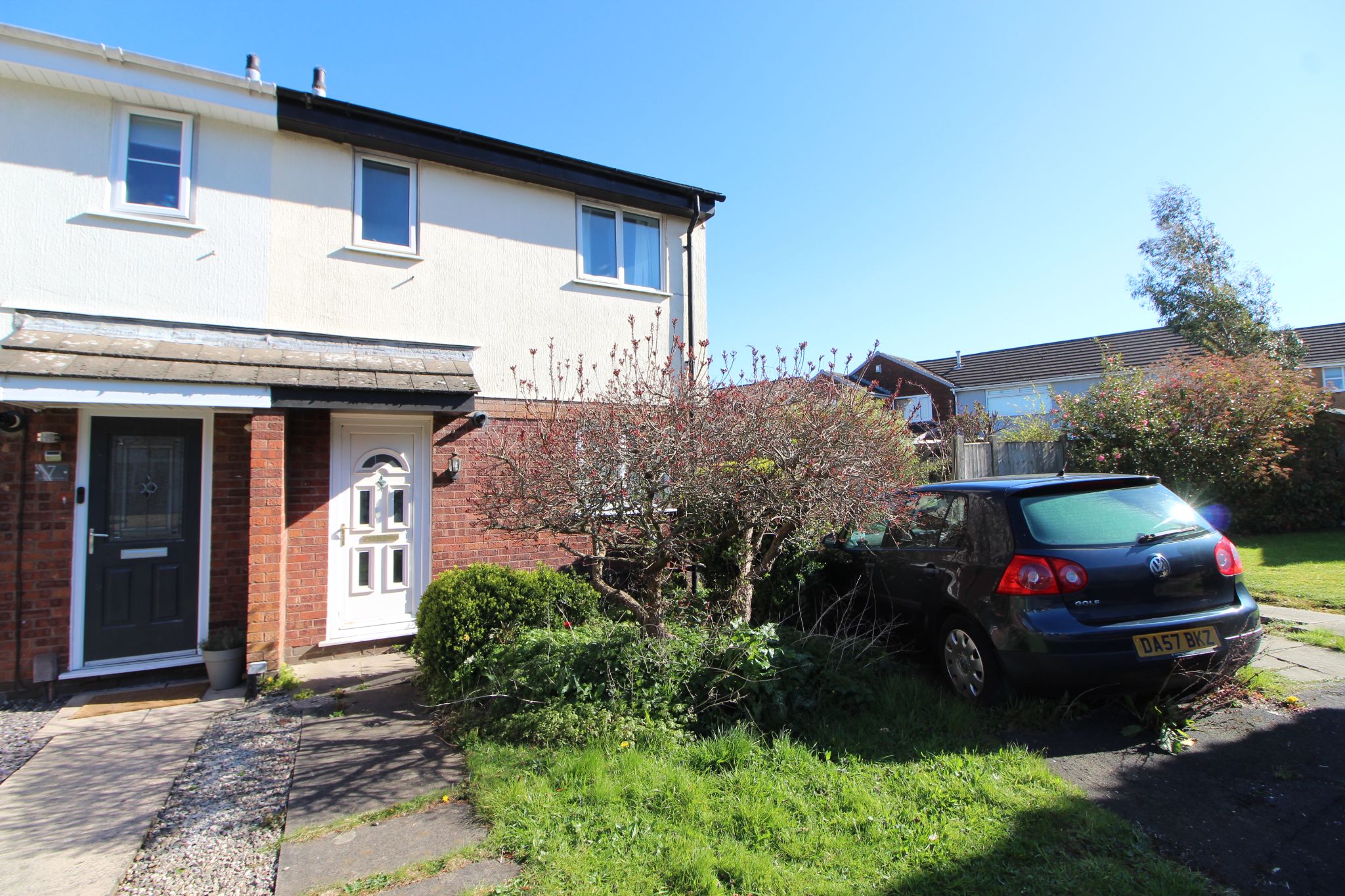 2 bedroom Terraced House Under Offer