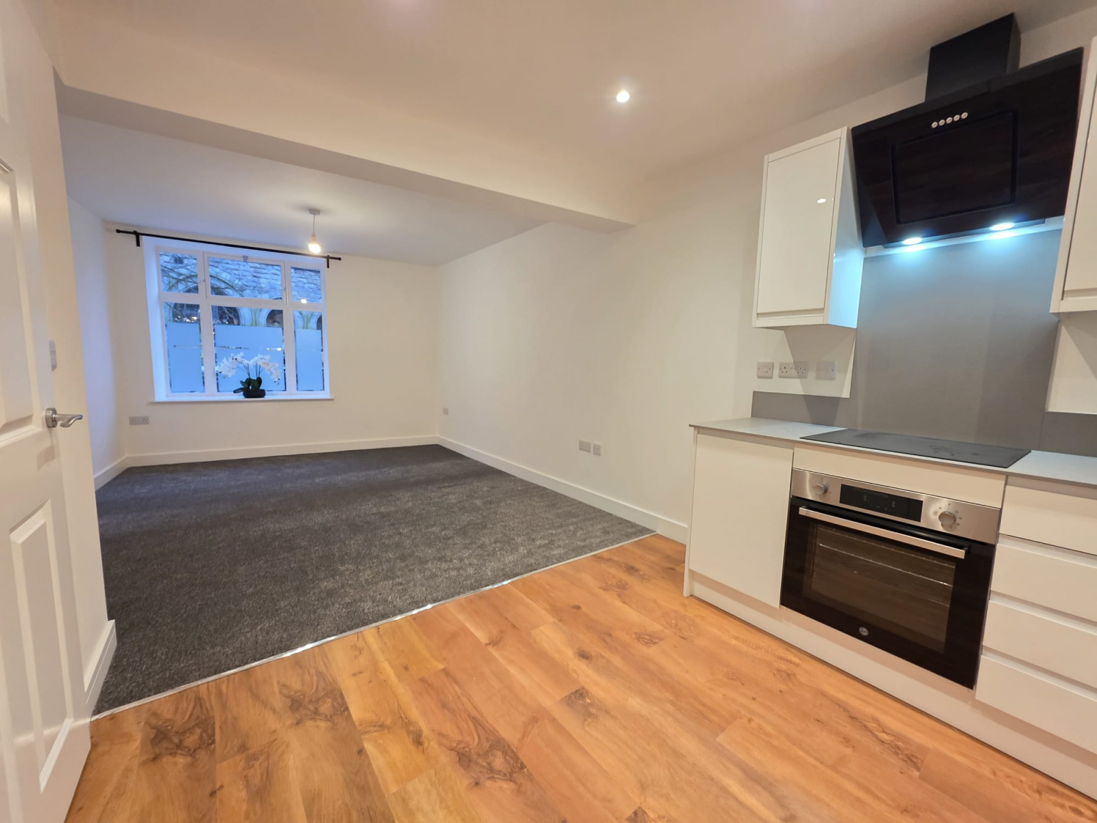 2 bedroom Apartment To Let