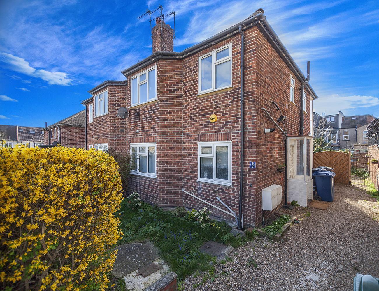 1 bedroom Maisonette Under Offer