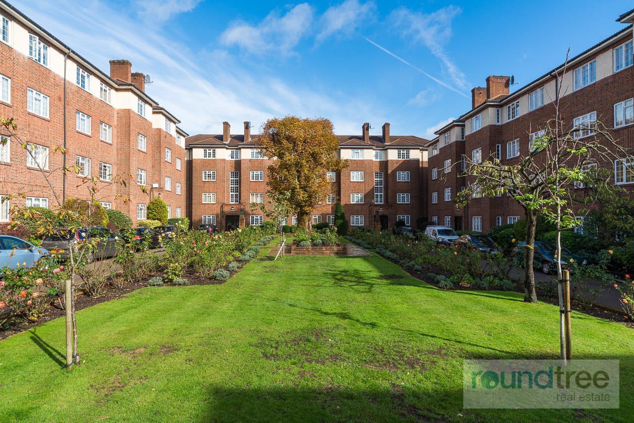 2 bedroom Flat Under Offer