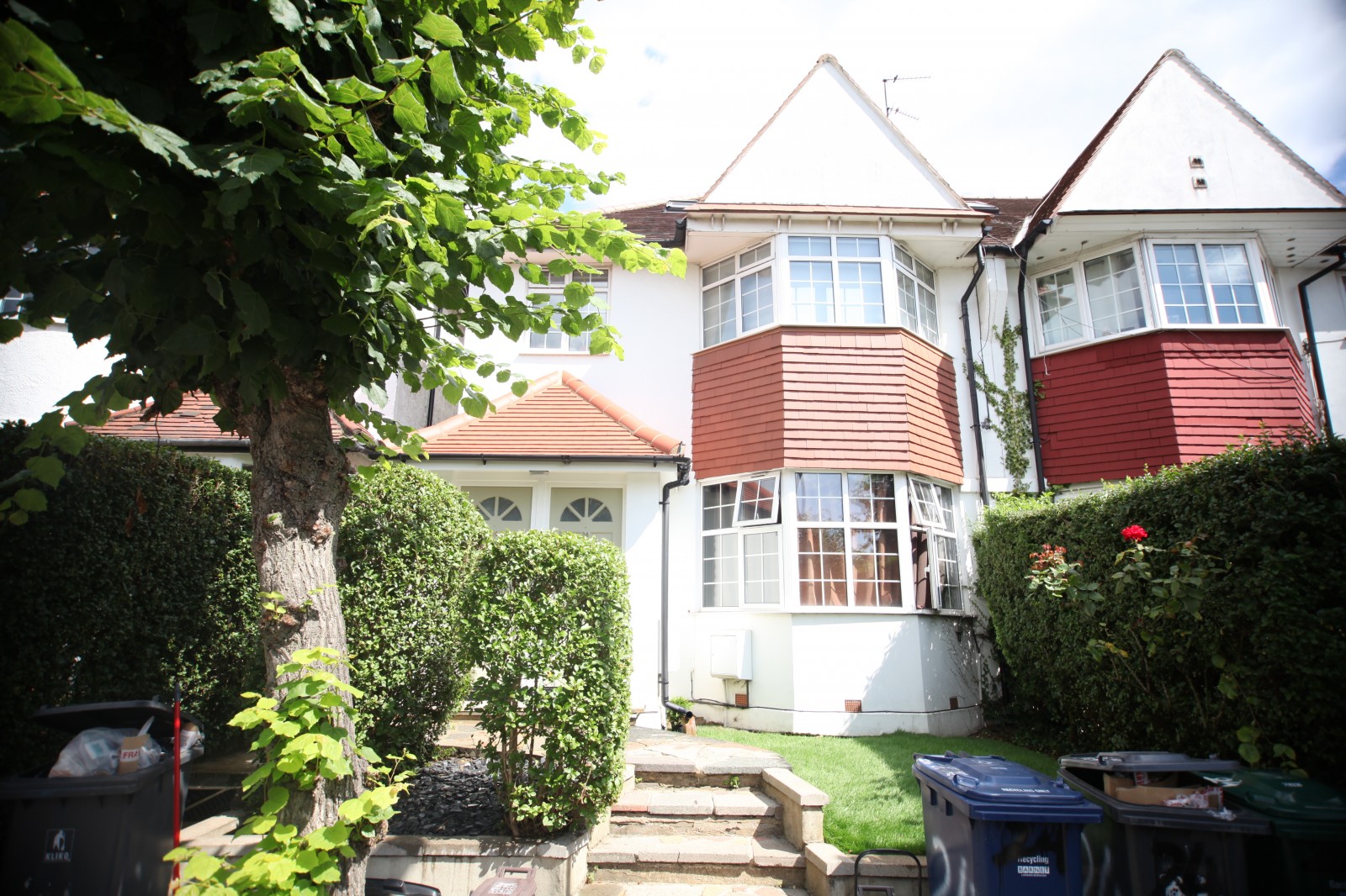 1 bedroom Apartment Under Offer