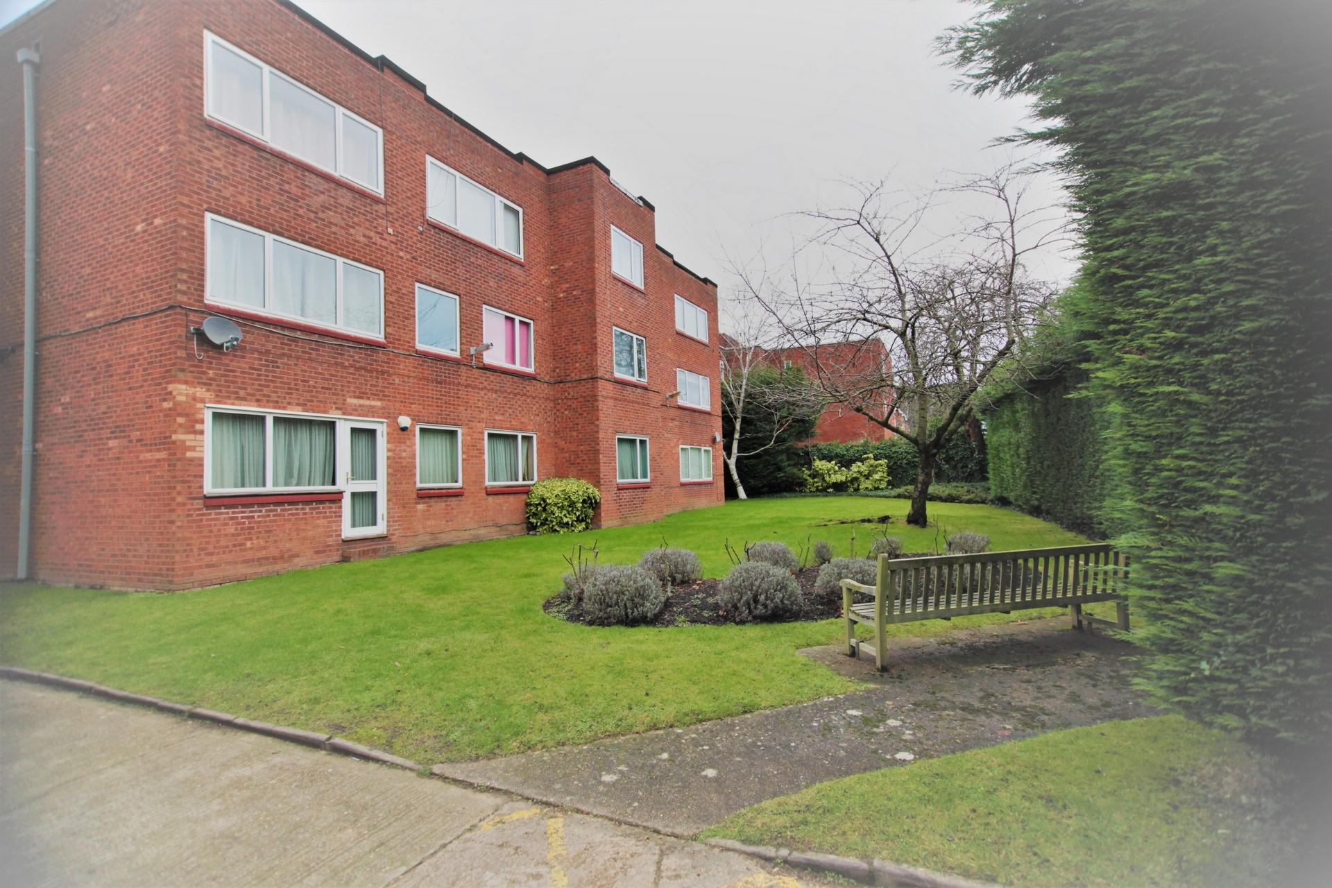 3 bedroom Apartment Under Offer