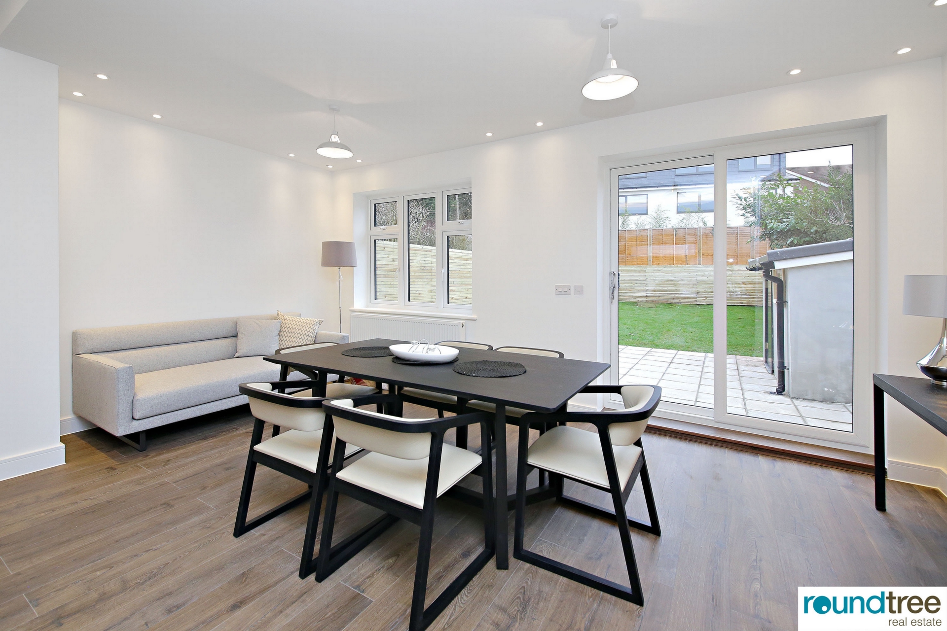 2 bedroom Apartment Under Offer