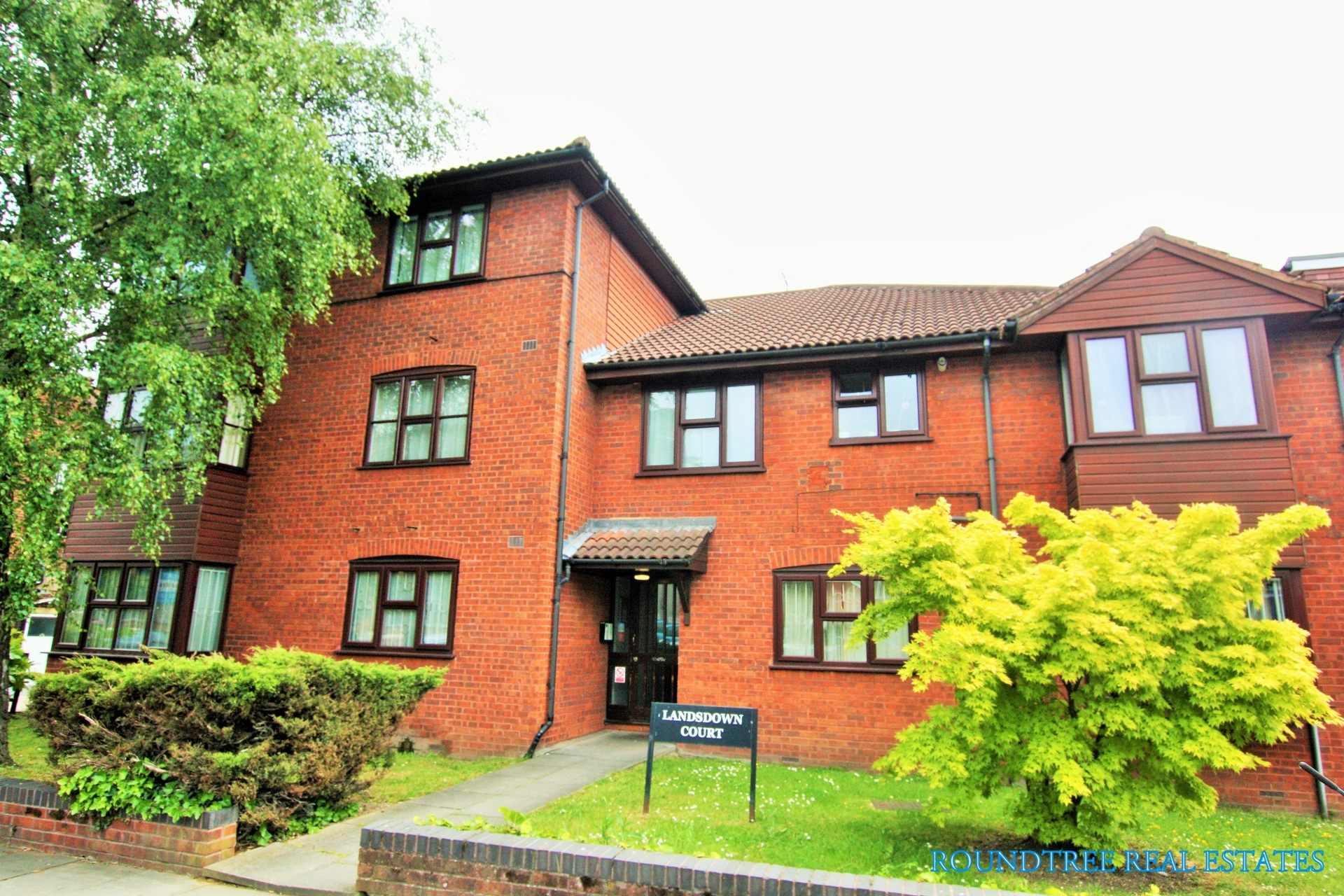 1 bedroom Apartment Under Offer