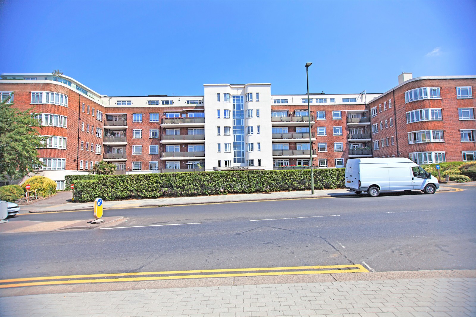 4 bedroom Apartment Under Offer