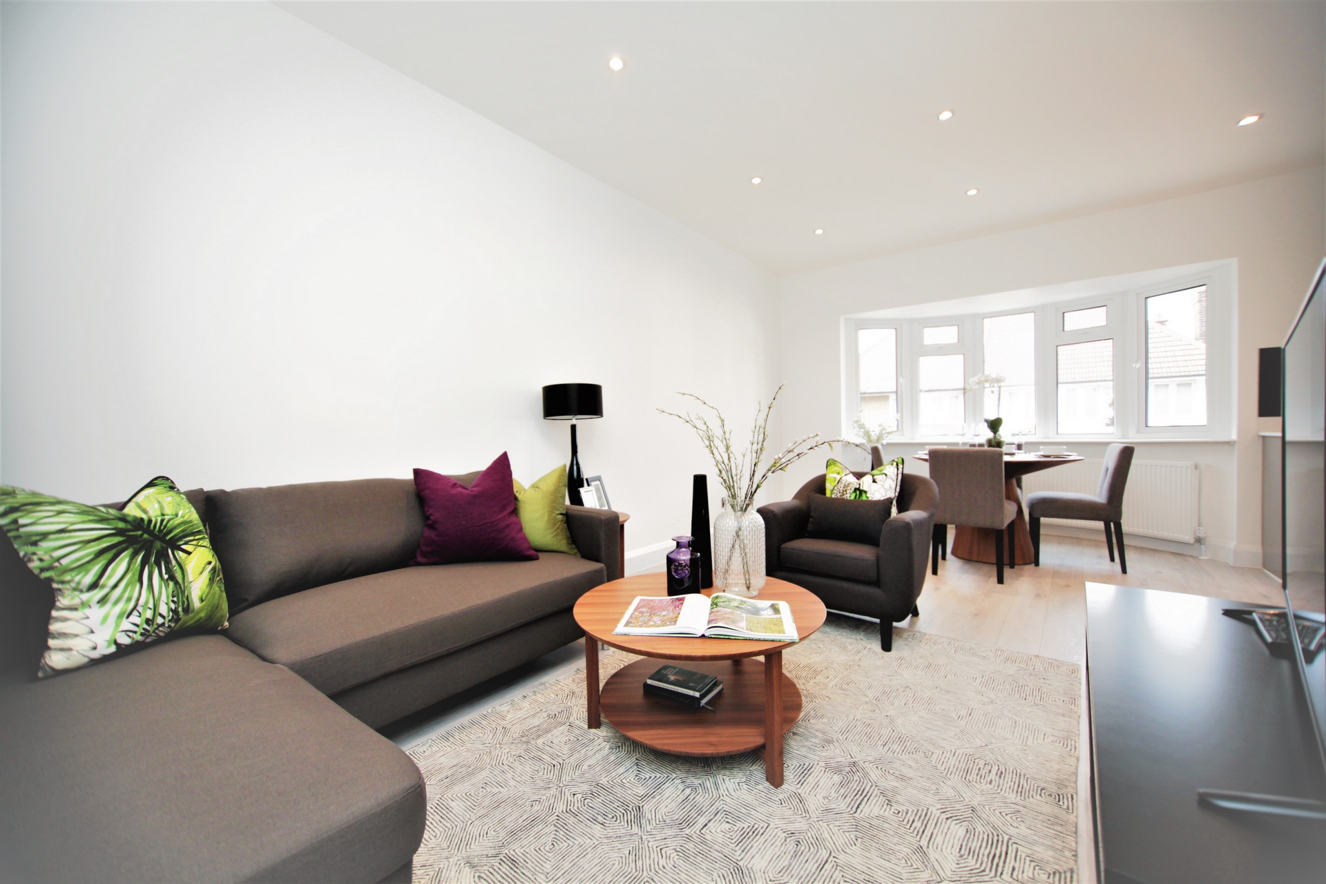 2 bedroom Apartment Under Offer