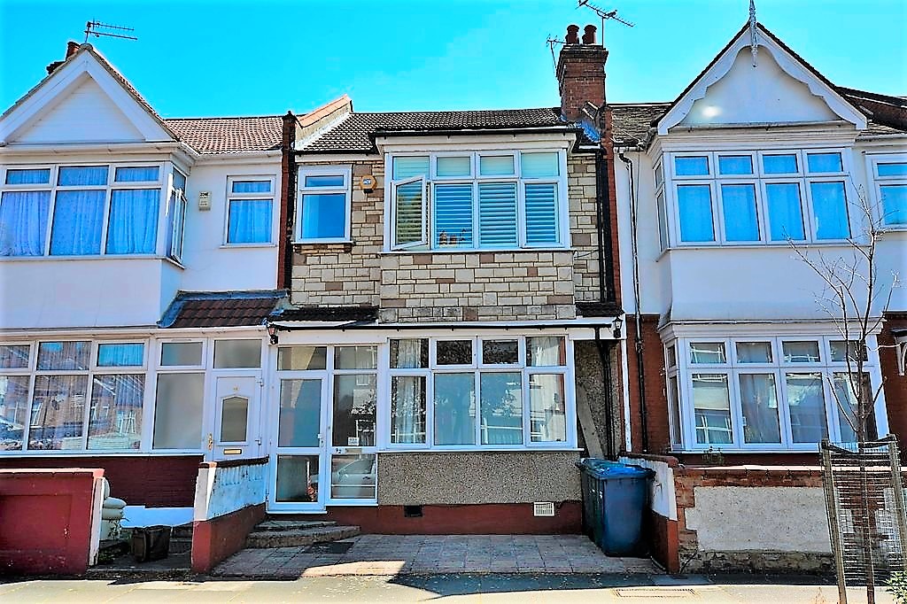 3 bedroom Terraced House Under Offer