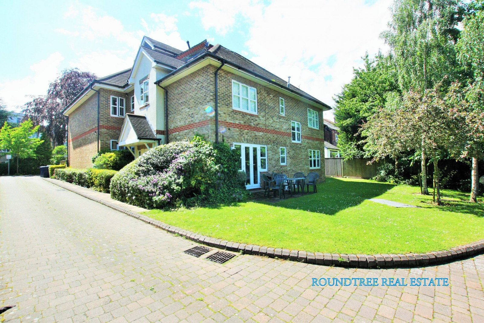 2 bedroom Apartment Under Offer