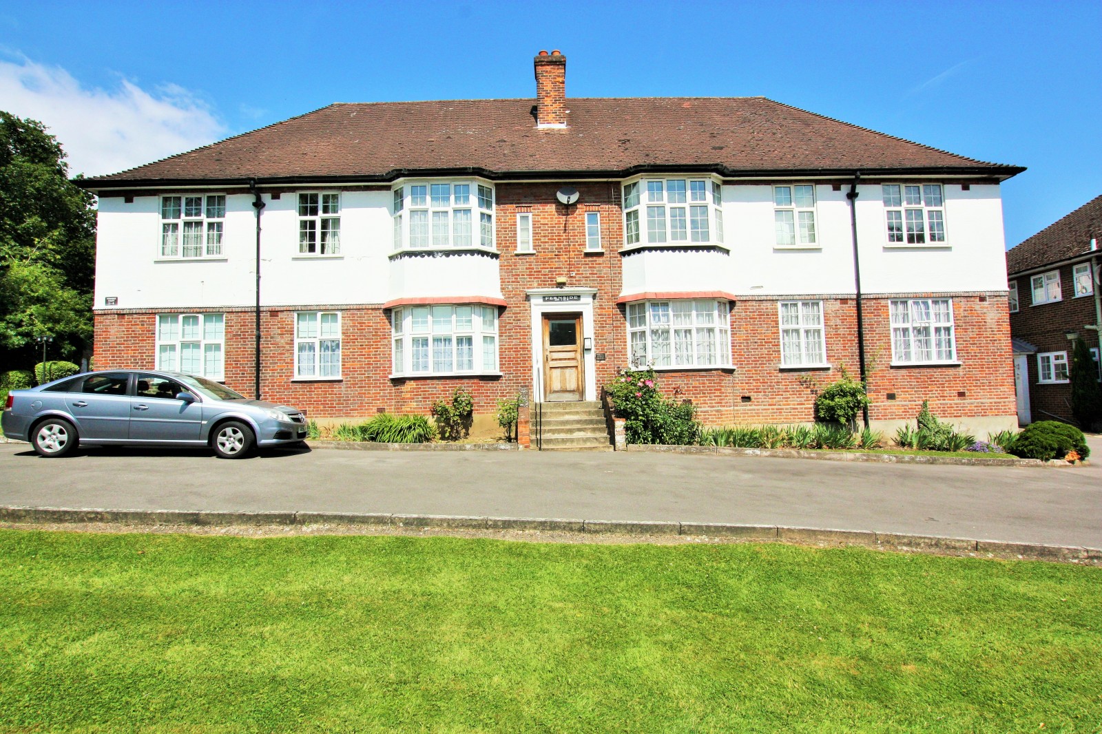 3 bedroom Apartment Under Offer