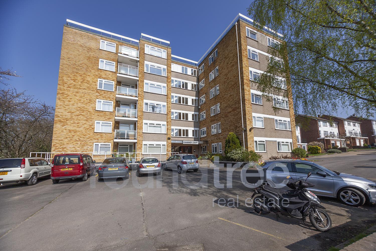 3 bedroom Flat Under Offer