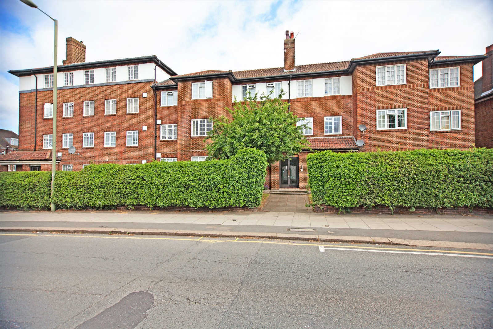 3 bedroom Apartment Under Offer