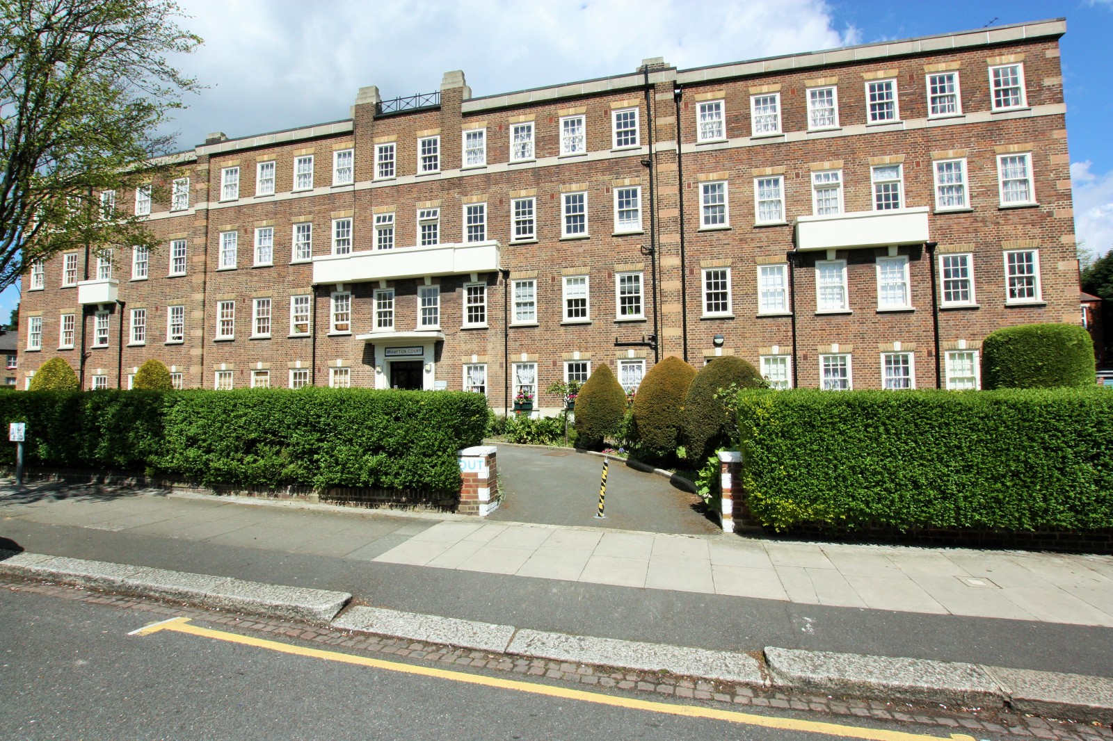 3 bedroom Apartment Under Offer